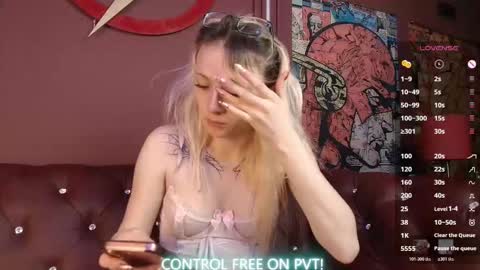  CLOE  online show from January 15, 12:21 pm