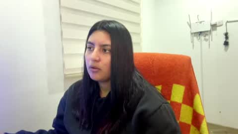 Snapshot of cloe_small08 chatting on July 7, 9:02 am cloe small online show from July 7, 9:02 am