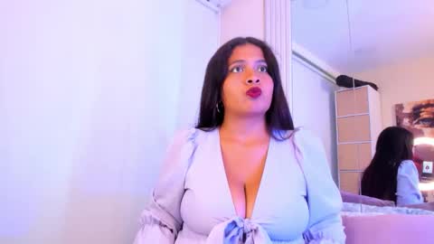 Snapshot of cloecorall_ chatting on May 27, 7:11 pm cloecorall_ online show from May 27, 7:11 pm