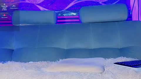 Snapshot of cloee_cameron chatting on May 27, 1:57 am cloee_cameron online show from May 27, 1:57 am