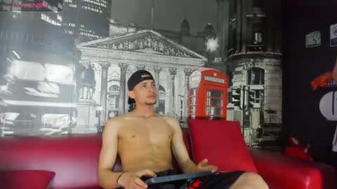 Snapshot of cloerodriguez chatting on April 26, 9:23 pm ---Cloe--- online show from April 26, 9:23 pm