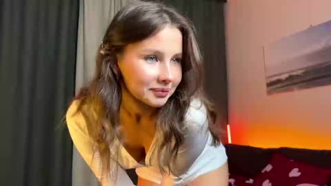 Snapshot of cloud_on_you chatting on October 5, 5:22 pm Jenny online show from October 5, 5:22 pm