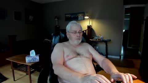 cloudalert62 online show from December 5, 6:11 pm