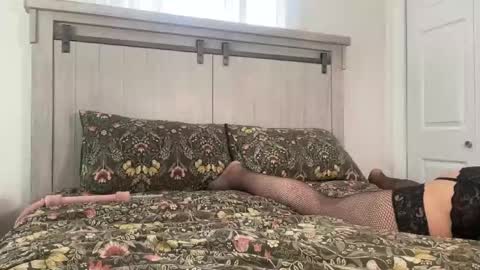 Snapshot of cloudedthot chatting on March 17, 5:27 pm CloudedThots online show from March 17, 5:27 pm