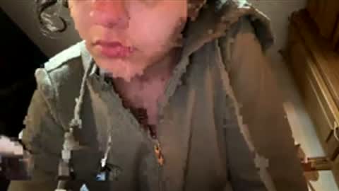 Snapshot of cloudybxtch69 chatting on May 4, 8:43 am cloudybxtch69 online show from May 4, 8:43 am