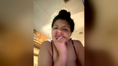 Snapshot of cloudybxtch69 chatting on June 20, 8:17 am cloudybxtch69 online show from June 20, 8:17 am