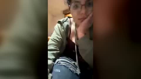 Snapshot of cloudybxtch69 chatting on August 3, 8:57 am cloudybxtch69 online show from August 3, 8:57 am