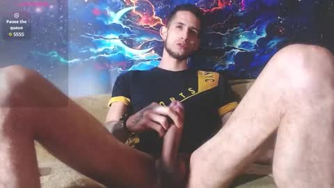 Snapshot of clouter_world chatting on January 20, 6:31 am clouter_world online show from January 20, 6:31 am