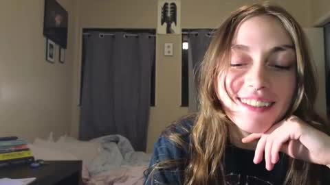 Clover online show from December 25, 9:02 am