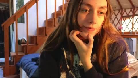 Clover online show from January 9, 8:55 pm