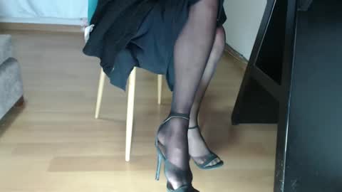 Snapshot of clovermiller chatting on March 7, 4:59 pm rocio online show from March 7, 4:59 pm