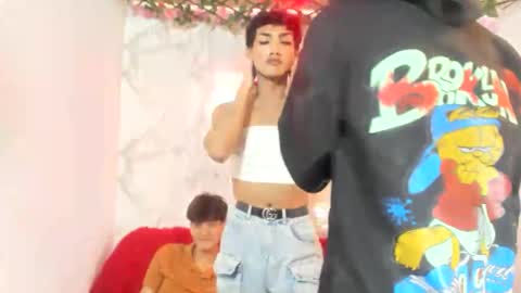 Snapshot of club_latinboys chatting on April 9, 9:09 pm club_latinboys online show from April 9, 9:09 pm