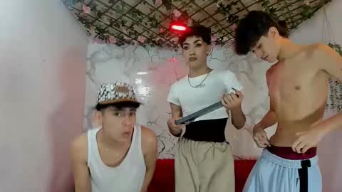 Snapshot of club_latinboys chatting on April 14, 7:31 pm club_latinboys online show from April 14, 7:31 pm