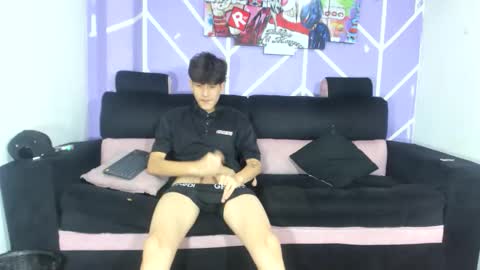 Snapshot of club_latinboys chatting on April 17, 7:28 pm club_latinboys online show from April 17, 7:28 pm