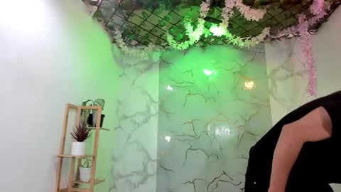Snapshot of club_latinboys chatting on April 28, 12:32 pm club_latinboys online show from April 28, 12:32 pm