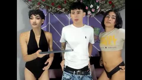 Snapshot of club_latinboys chatting on May 2, 4:01 pm club_latinboys online show from May 2, 4:01 pm