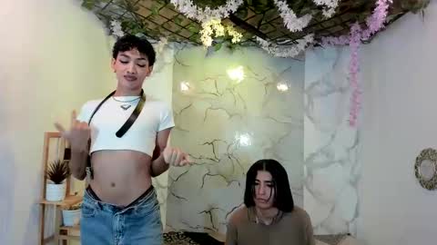 Snapshot of club_latinboys chatting on May 19, 12:33 pm club_latinboys online show from May 19, 12:33 pm