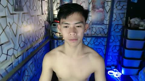 clyde_twinkx online show from January 6, 7:50 pm