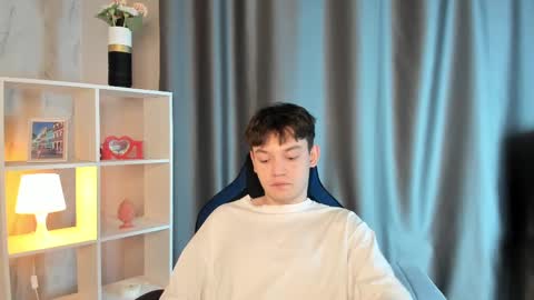 Snapshot of clydeweaver chatting on January 20, 9:11 pm Jacob online show from January 20, 9:11 pm