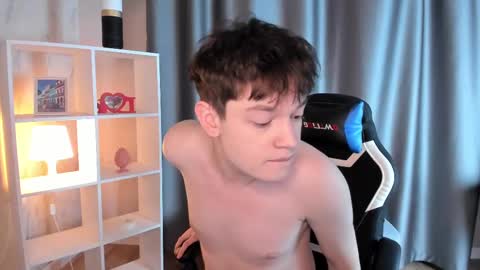 Snapshot of clydeweaver chatting on January 23, 9:18 pm Jacob online show from January 23, 9:18 pm