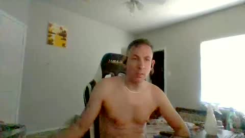 Snapshot of cmypenis chatting on October 13, 5:35 pm Master Bates online show from October 13, 5:35 pm