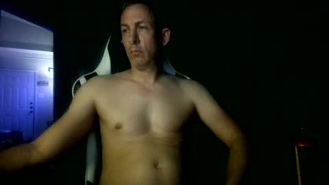 Snapshot of cmypenis chatting on June 25, 7:24 am Master Bates online show from June 25, 7:24 am