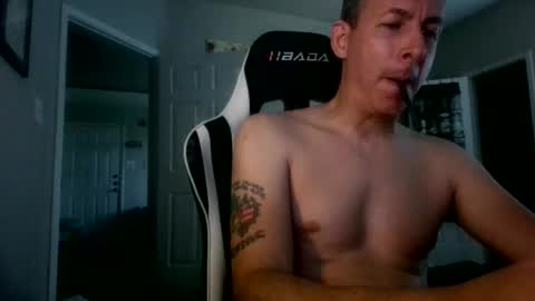 Snapshot of cmypenis chatting on June 28, 12:27 am Master Bates online show from June 28, 12:27 am