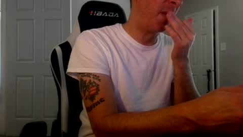 Snapshot of cmypenis chatting on July 11, 6:43 pm Master Bates online show from July 11, 6:43 pm