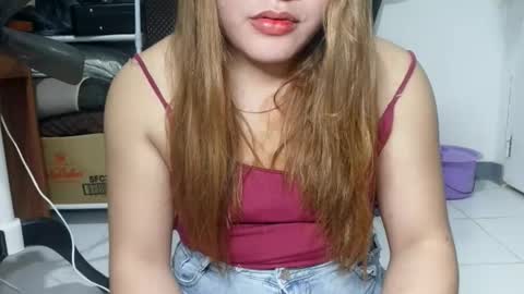 Snapshot of cocacolagirl4u chatting on March 5, 2:13 pm Samantha online show from March 5, 2:13 pm