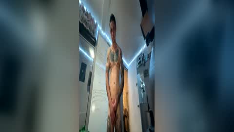 Snapshot of cock4yyoouu chatting on June 15, 5:48 pm cock4yyoouu online show from June 15, 5:48 pm