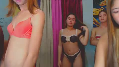 Snapshot of cock_suckersxx chatting on June 26, 5:39 pm cock_suckersxx online show from June 26, 5:39 pm