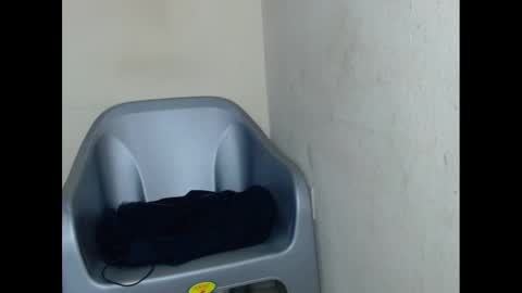 Snapshot of cockfanx chatting on March 8, 6:26 pm cockfanx online show from March 8, 6:26 pm