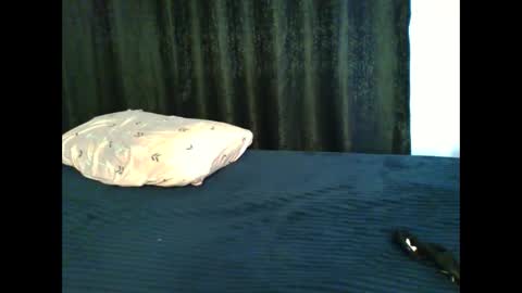Snapshot of coco_vixen9 chatting on March 14, 10:10 am coco vixen9 online show from March 14, 10:10 am