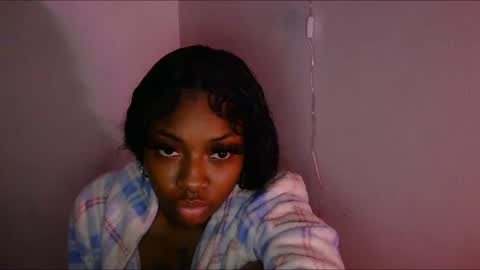 Snapshot of cocochanel197941 chatting on January 8, 1:02 pm chanel online show from January 8, 1:02 pm