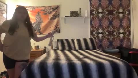 cocokisses333 online show from April 19, 3:06 am