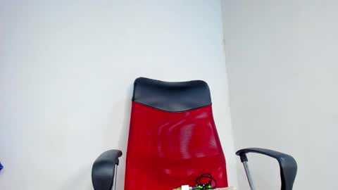 Snapshot of coddy_fit chatting on February 12, 11:49 am cody online show from February 12, 11:49 am