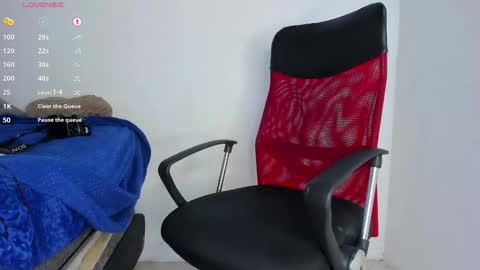 Snapshot of coddy_fit chatting on February 25, 6:50 pm cody online show from February 25, 6:50 pm