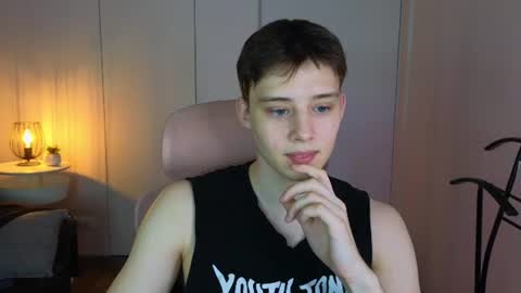 Snapshot of codyorien chatting on June 17, 4:08 pm Cody online show from June 17, 4:08 pm