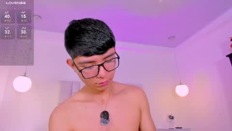 Snapshot of codytwink_ chatting on May 26, 6:37 pm Cody online show from May 26, 6:37 pm