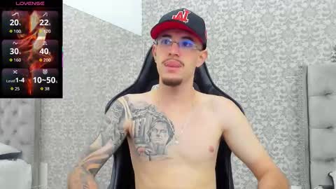 Cody Walker online show from November 13, 6:18 pm