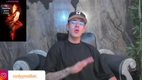 Snapshot of codyywalker chatting on April 18, 11:27 pm Cody Walker online show from April 18, 11:27 pm