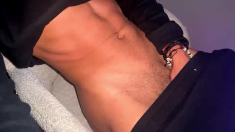 Snapshot of coitzzz chatting on October 20, 3:40 am coitzzz online show from October 20, 3:40 am