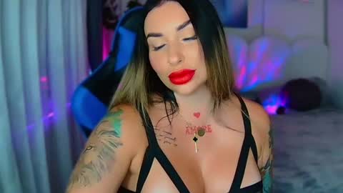 Ur goddess Nikki online show from July 20, 11:45 am