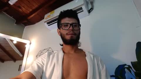 Snapshot of colby_smit chatting on February 2, 9:35 pm Colby online show from February 2, 9:35 pm