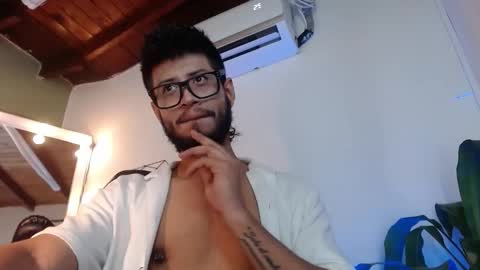 Snapshot of colby_smit chatting on February 4, 8:03 pm Colby online show from February 4, 8:03 pm