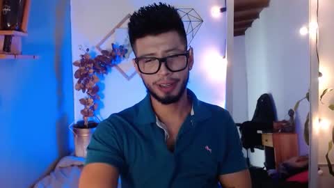 Snapshot of colby_smit chatting on February 18, 7:43 pm Colby online show from February 18, 7:43 pm