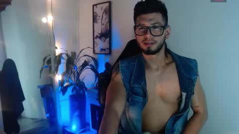 Snapshot of colby_smit chatting on February 20, 9:59 pm Colby online show from February 20, 9:59 pm