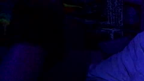Snapshot of coldasluke94 chatting on June 1, 7:32 am ColdAsLuke online show from June 1, 7:32 am
