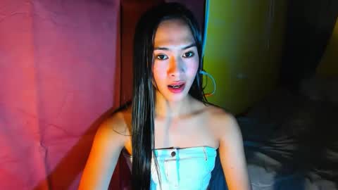 Snapshot of coleen19x chatting on May 24, 4:17 am Coleen online show from May 24, 4:17 am