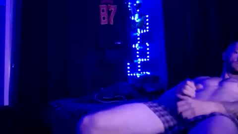 colevan2390 online show from November 21, 6:01 am